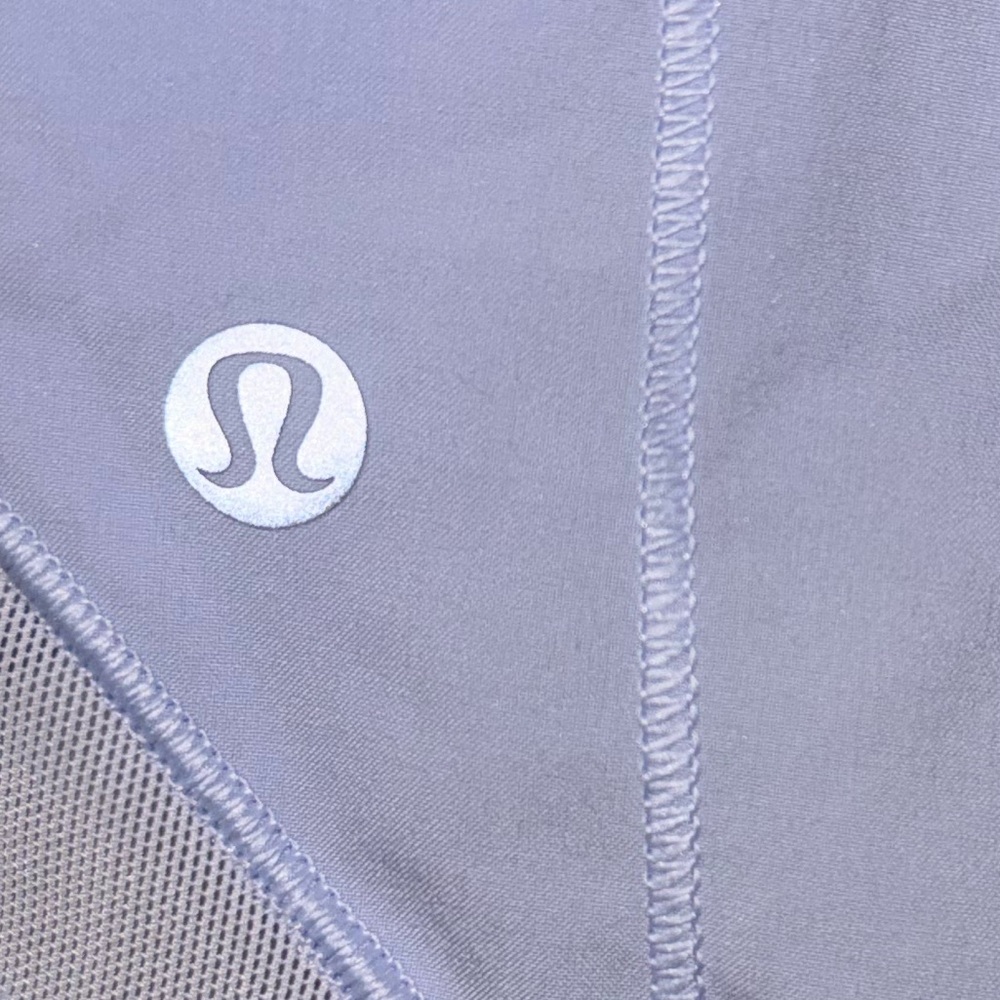 Lululemon Hotty Hot High-Rise Lined Short 4" - Size 6 - Periwinkle / Pastel Blue - Picture 4 of 6